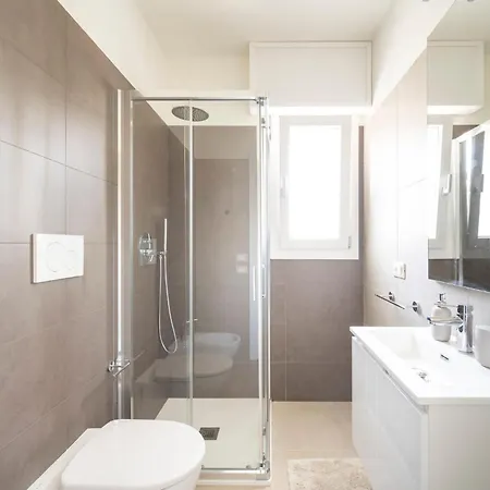 Апартаменти Elegant And Luminous With Terrace