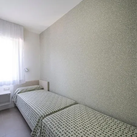 Апартаменти Elegant And Luminous With Terrace