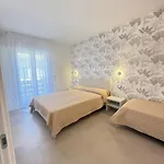 Appartamento Elegant And Luminous With Terrace