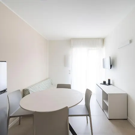 Elegant And Luminous With Terrace *