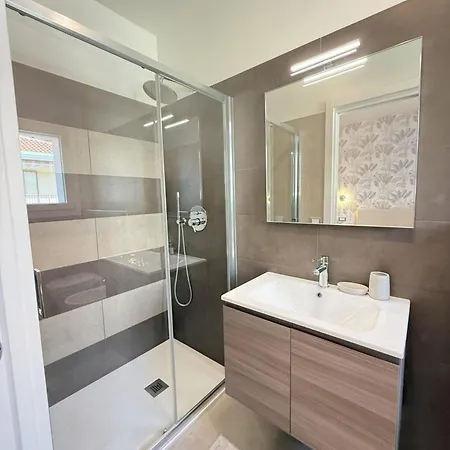 Elegant And Luminous With Terrace Appartement Bibione