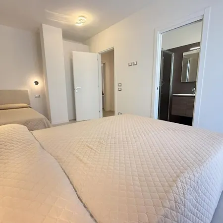 Elegant And Luminous With Terrace *