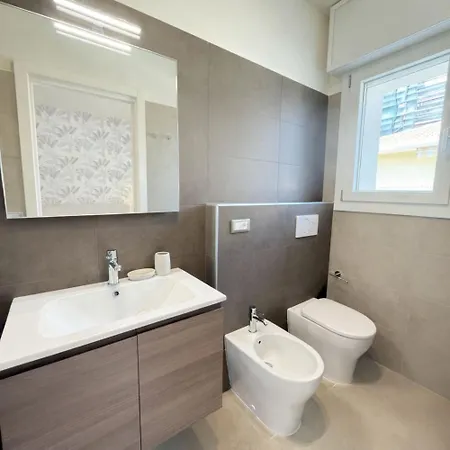 Elegant And Luminous With Terrace Appartement Bibione