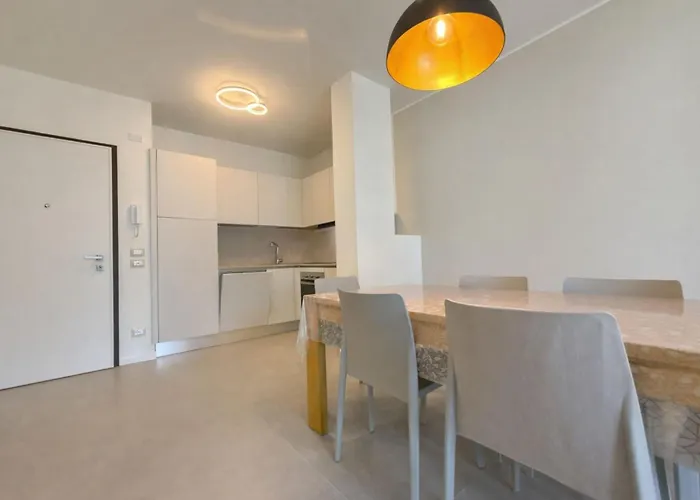 Elegant And Luminous With Terrace