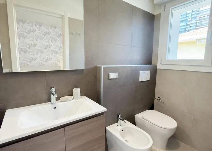 Elegant And Luminous With Terrace דירה ביביונה