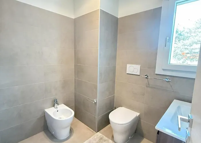 Elegant And Luminous With Terrace דירה ביביונה