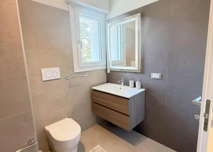 Elegant And Luminous With Terrace ביביונה